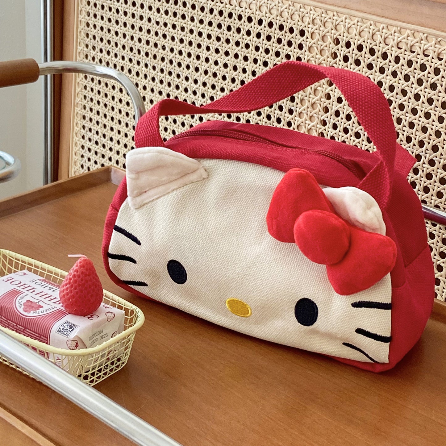 HELLO KITTY COSMETIC BAG